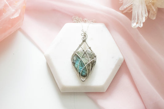 Calypso Labradorite Pendant