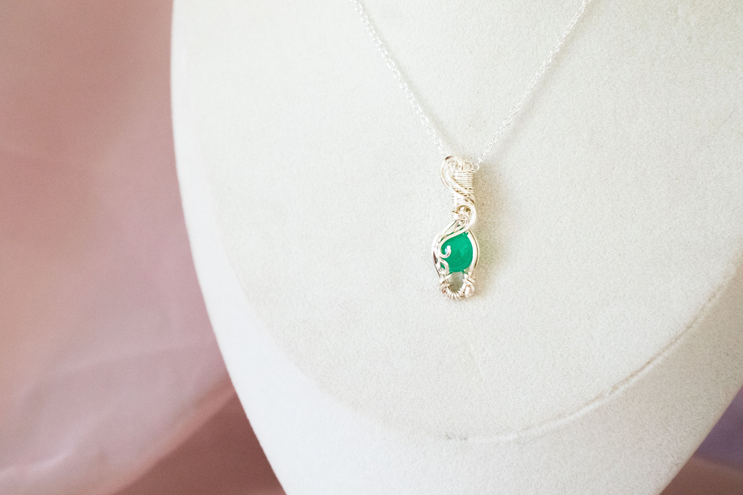 Astera Mini Green Onyx Pendant