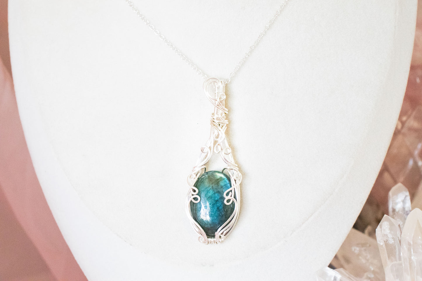 Ianthe Labradorite Pendant