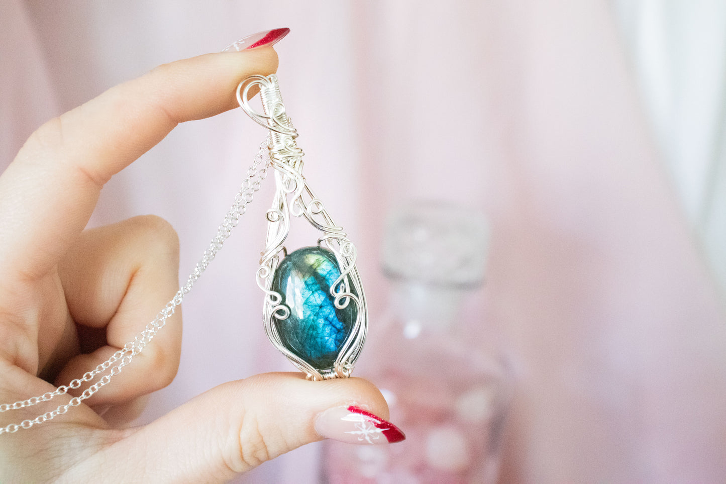 Ianthe Labradorite Pendant