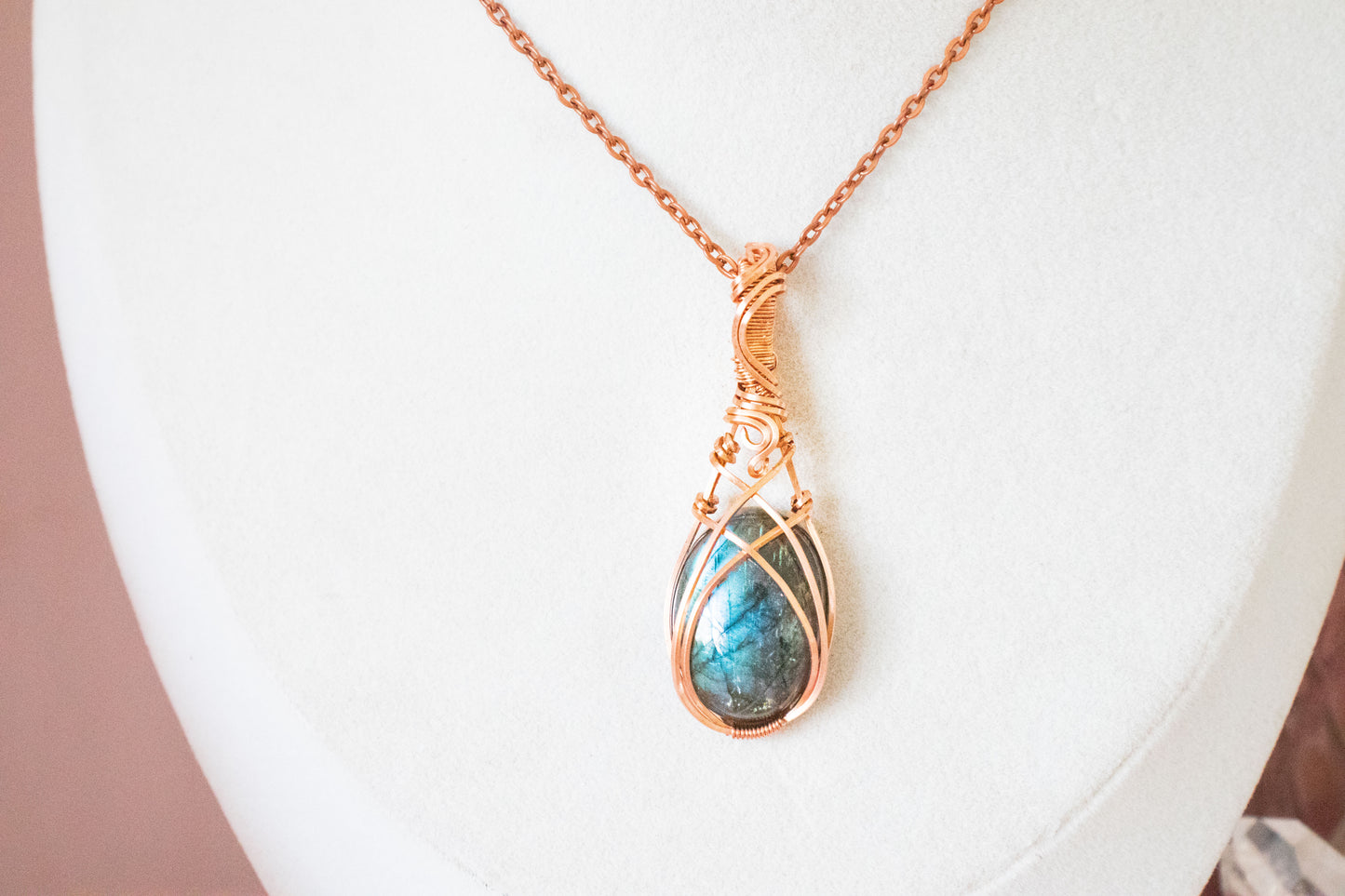 Calypso Labradorite Pendant