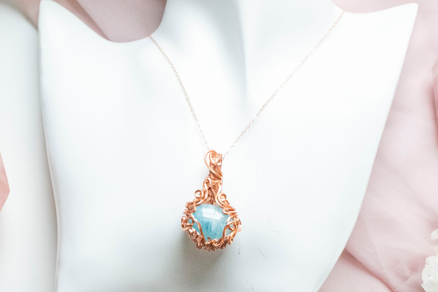 Ianthe Aquamarine Pendant