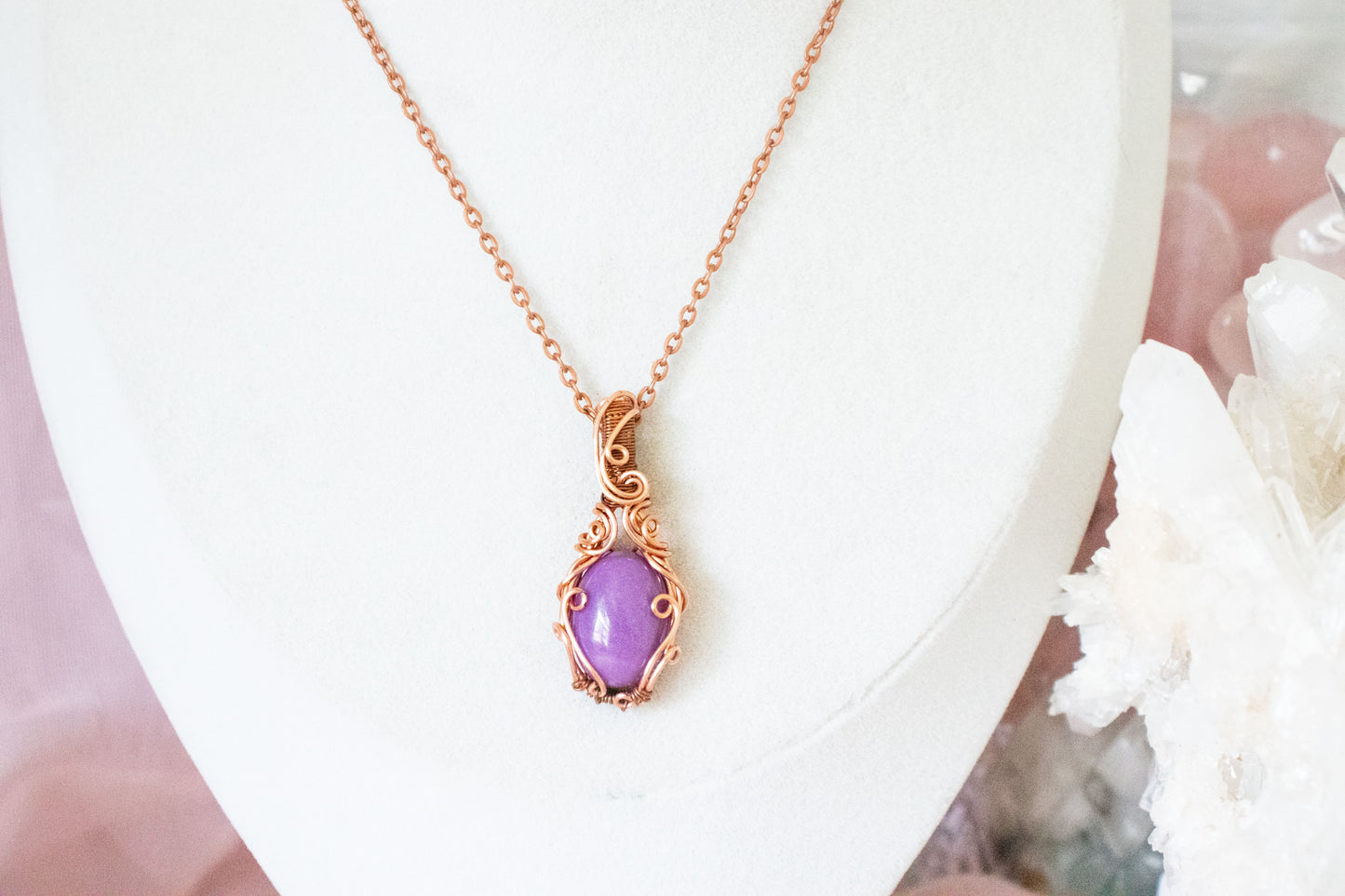 Ianthe Phosphosidierite Pendant