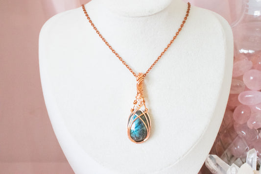 Calypso Labradorite Pendant