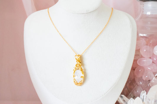 Ianthe Moonstone Pendant