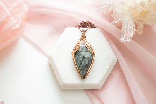 Ianthe Labradorite Pendant