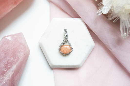 Ianthe Peach Moonstone Pendant